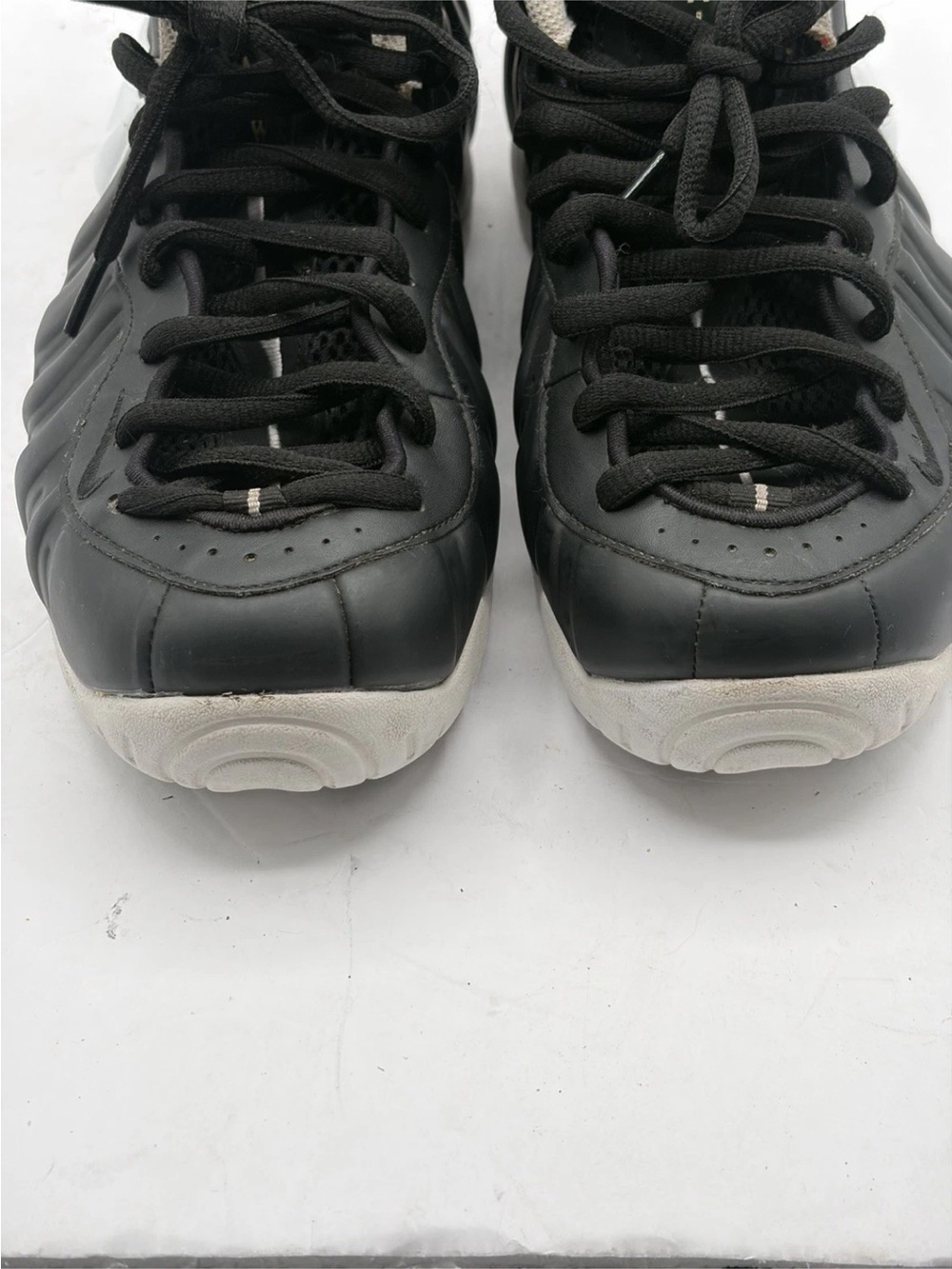 Nike Foamposite Pro “Dr. Doom” Black/White 624041-006 Men’s Size 8.5 - Picture 10 of 16